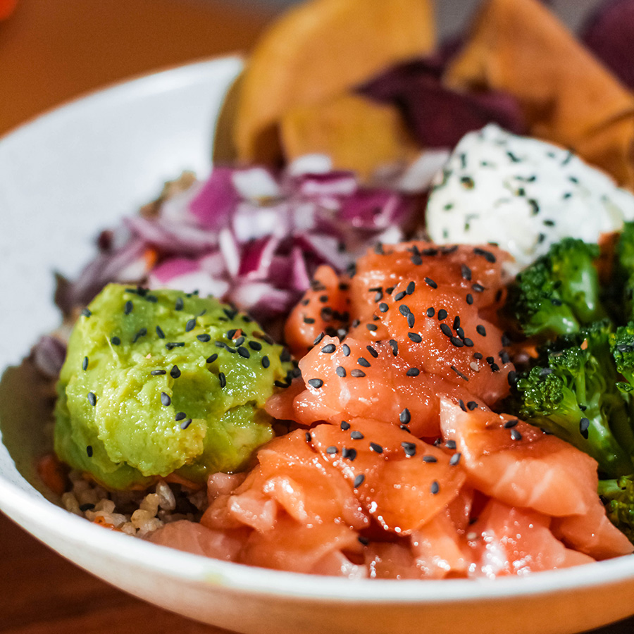 POKE HOT HAWAII BOALI maior franquia de alimentação saudável do brasil e hemisfério sul destaque